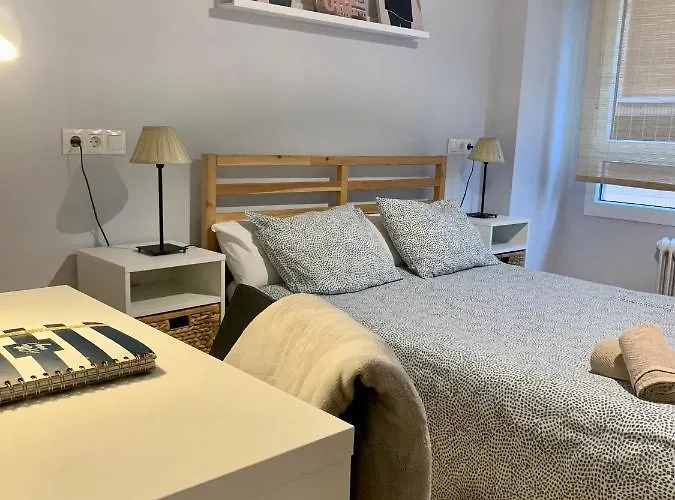 Con Garaje A Un Paso De La Playa *