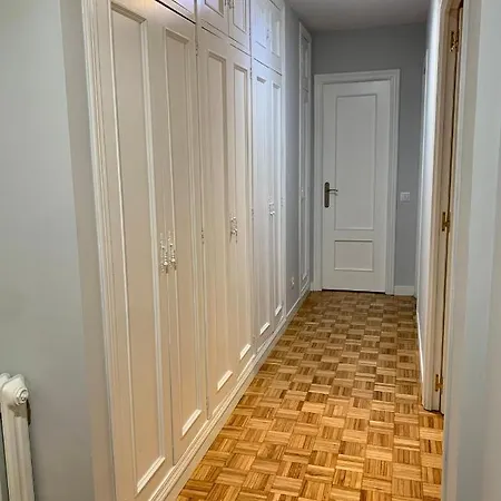 Con Garaje A Un Paso De La Playa *