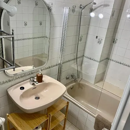 Con Garaje A Un Paso De La Playa * Gijón